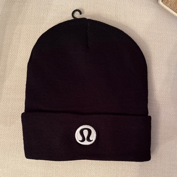 lululemon athletica Accessories - lululemon unisex Black Knit beanie sock hat